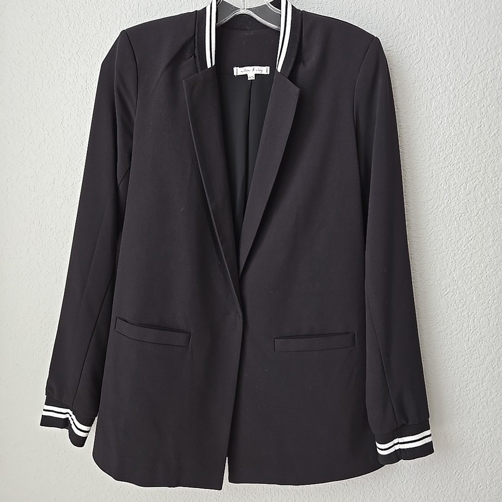 Willow & Clay Black Varsity Stripe Trim Blazer Jacket Womens XS Office Casual